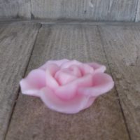 Savon forme de rose "Terre de rose" (petite modèle)